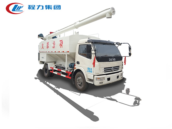 東風多利卡6噸飼料運輸車