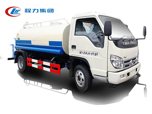 福田國三小型灑水車（5噸）