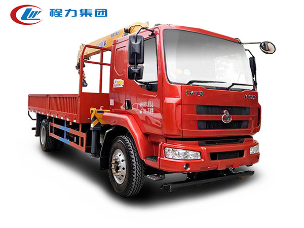 東風(fēng)柳汽6.3噸隨車吊