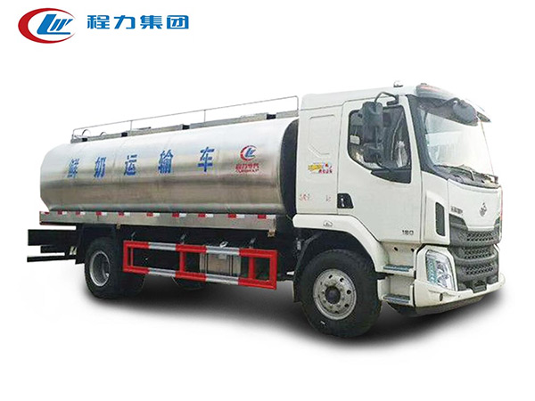 柳汽13-15立方鮮奶運輸車