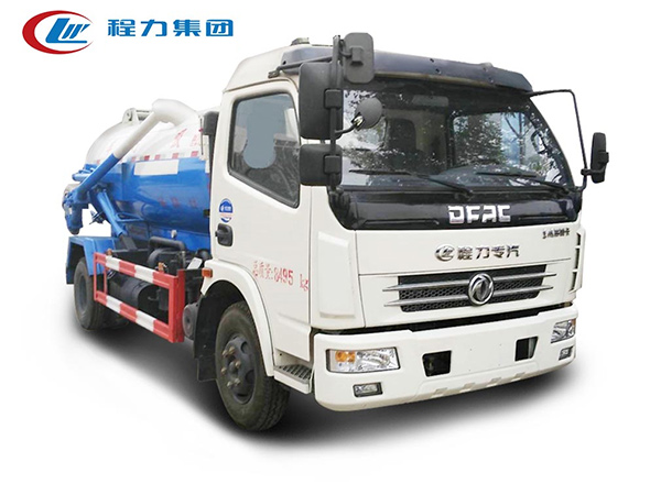 東風(fēng)多利卡5噸吸污車