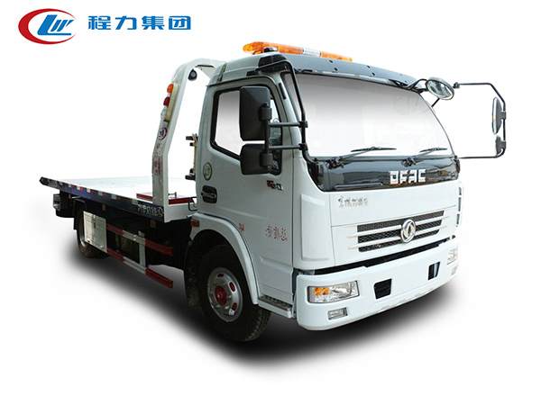 東風大多利卡一拖二清障車